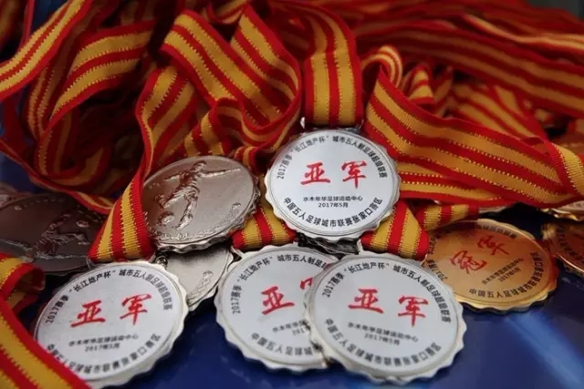 不要了！再见郭艾伦！两年顶薪出战19场比赛